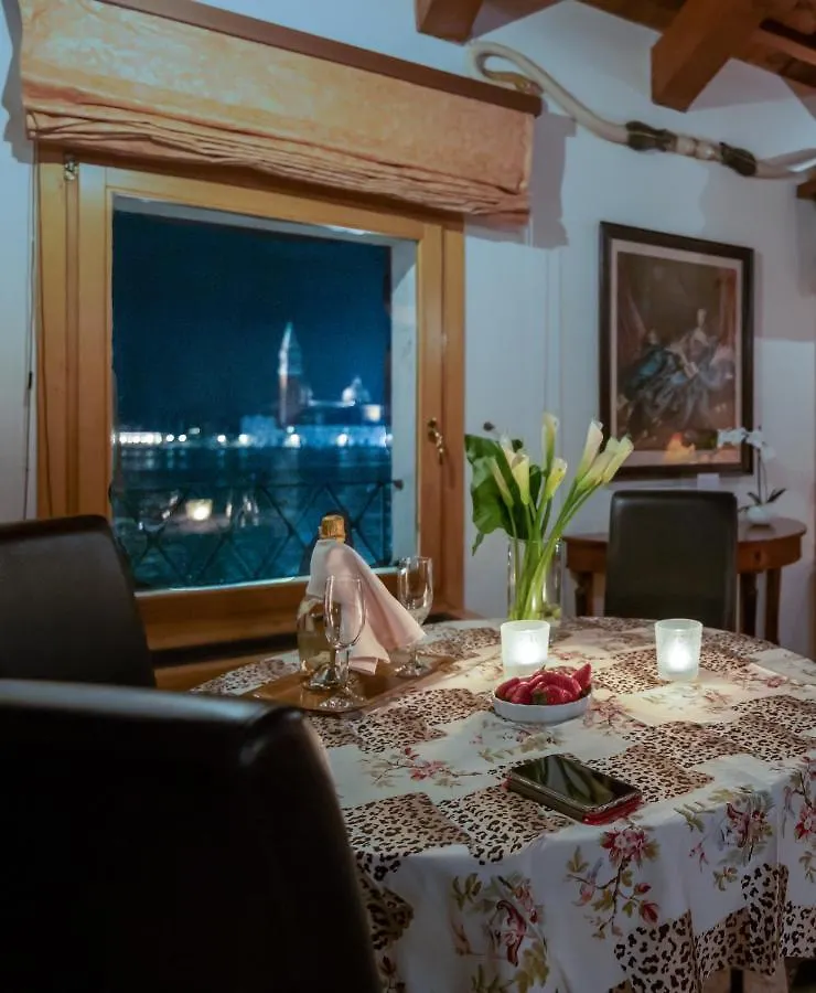 San Simeon Apartments Venice