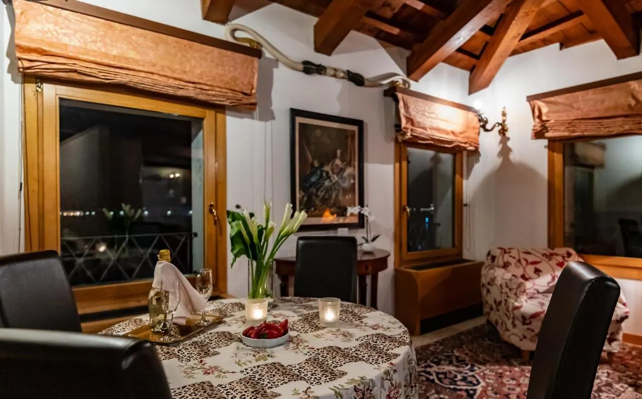 San Simeon Apartments Venice