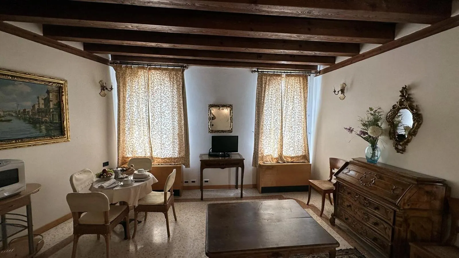 San Simeon Apartments Venice