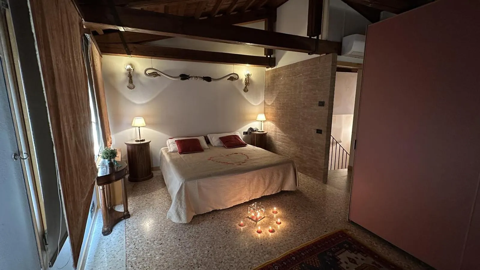 San Simeon Apartments Venice