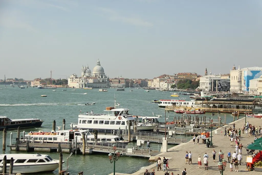 San Simeon Apartments Venice